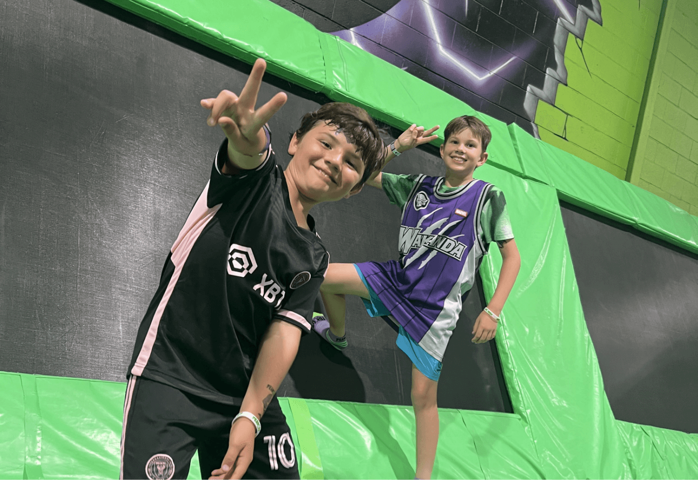 Kids playing in a Indoor Trampoline Park | Flip Out Australia