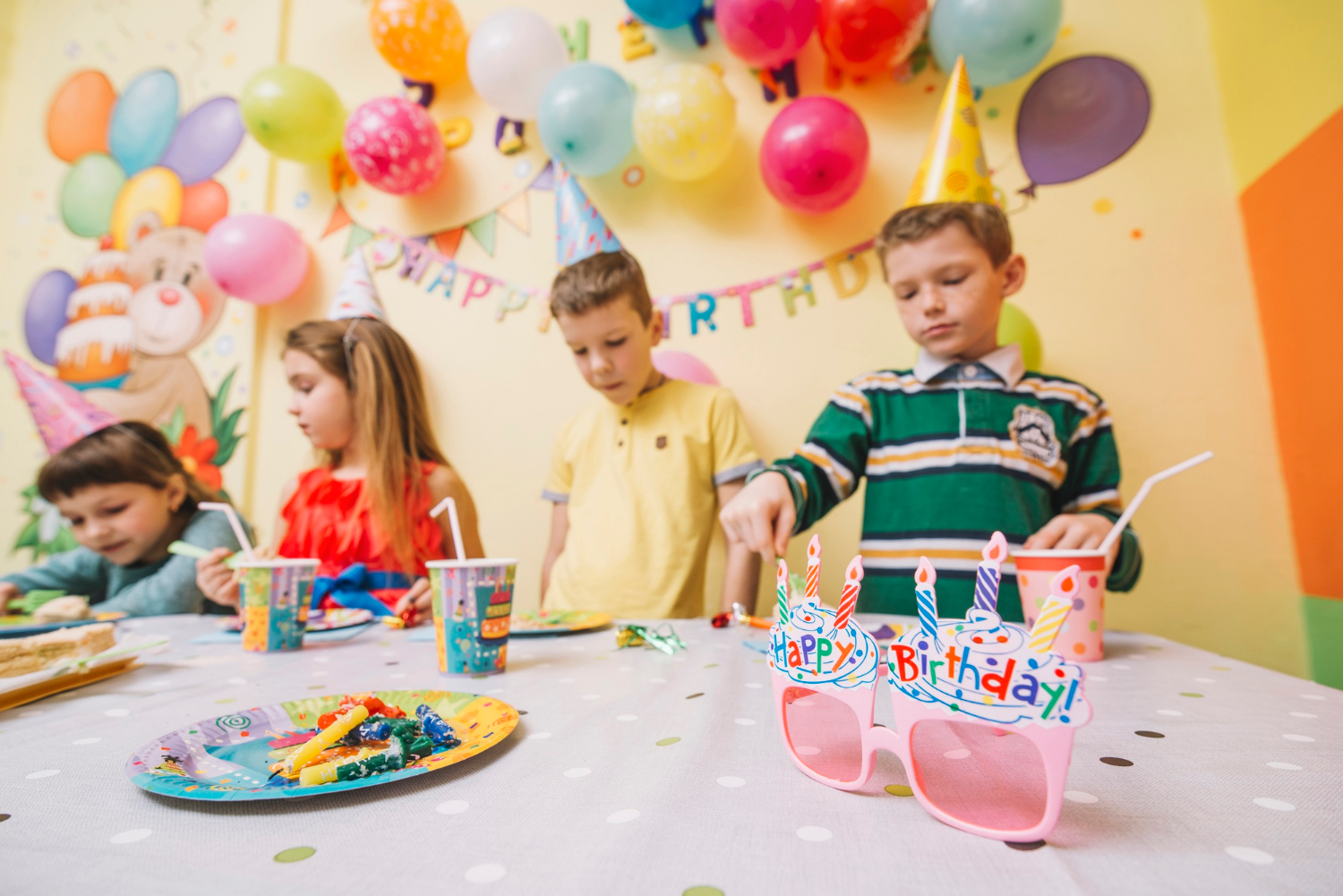 8 Amazing Venues for Birthday Party Extra Fun | Flip Out